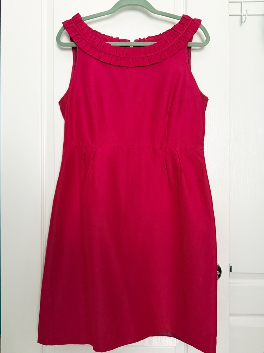 ♠️ Kate Spade Sleeveless Cocktail Dress with Ruffled Neck - Fuschia Sz 12